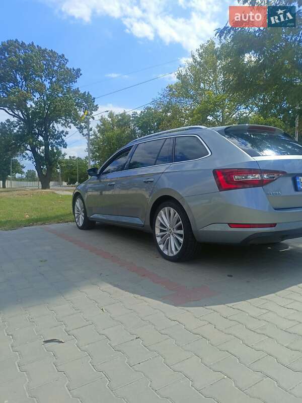 Универсал Skoda Superb 2017 в Измаиле