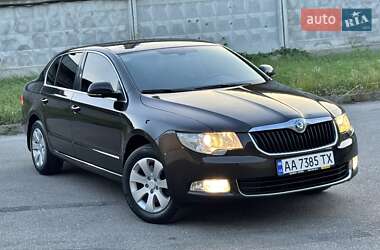 Лифтбек Skoda Superb 2012 в Киеве