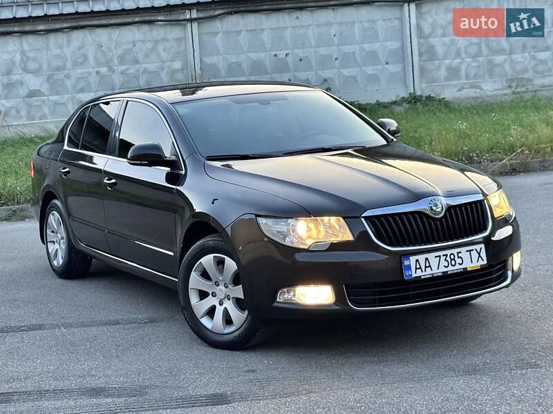 Skoda Superb 2012