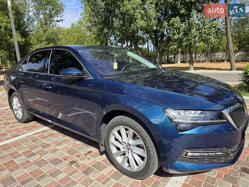Лифтбек Skoda Superb 2021 в Кропивницком