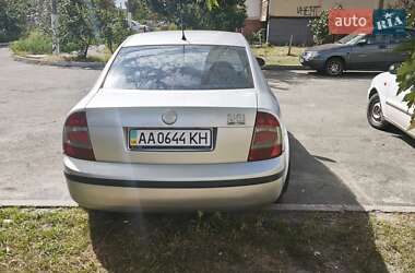 Лифтбек Skoda Superb 2007 в 