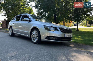 Универсал Skoda Superb 2013 в 