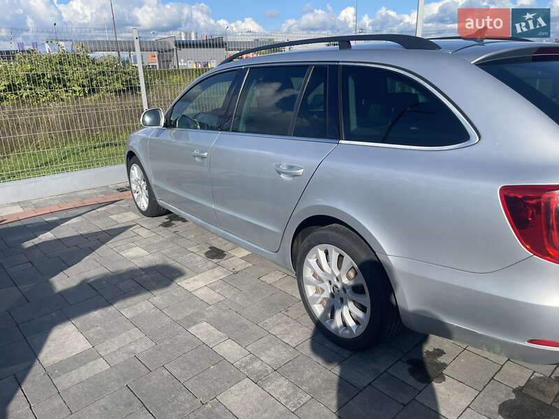 Универсал Skoda Superb 2013 в Хусте