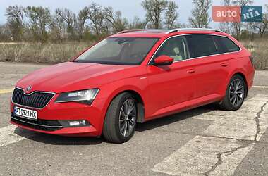Универсал Skoda Superb 2015 в Глобине