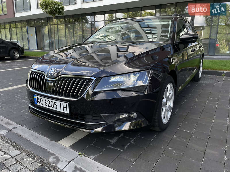 Универсал Skoda Superb 2017 в Сваляве
