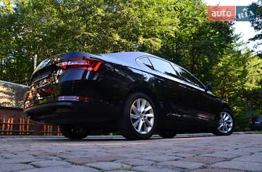 Лифтбек Skoda Superb 2017 в 
