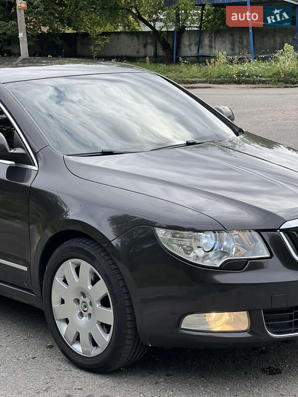 Ліфтбек Skoda Superb 2008 в Хмельницькому