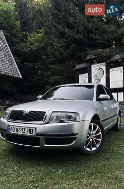 Лифтбек Skoda Superb 2002 в 