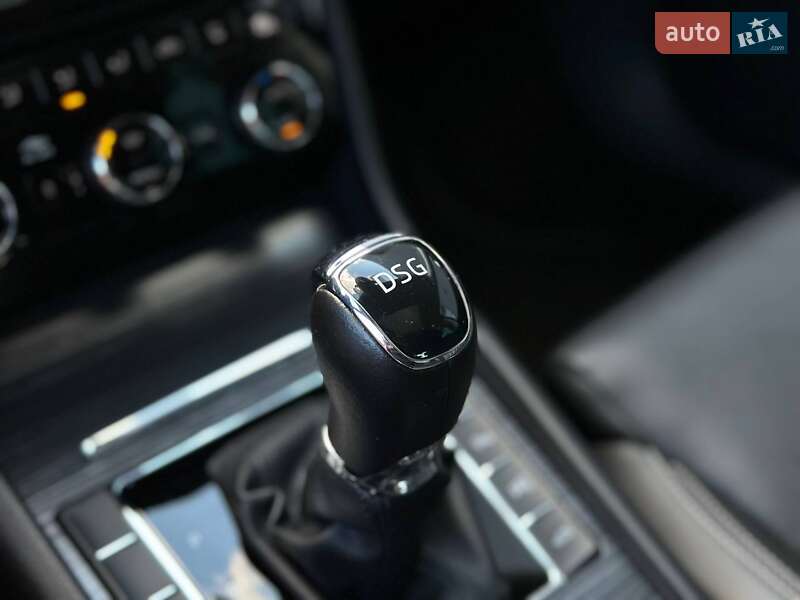 Лифтбек Skoda Superb 2022 в Луцке