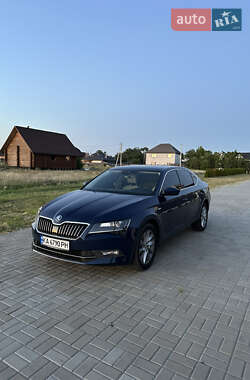 Лифтбек Skoda Superb 2016 в Киеве