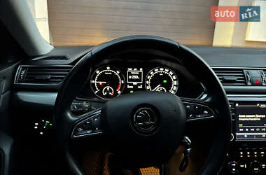 Лифтбек Skoda Superb 2015 в 