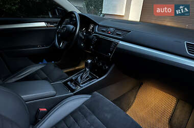 Лифтбек Skoda Superb 2015 в 