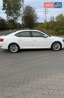 Универсал Skoda Superb 2016 в 