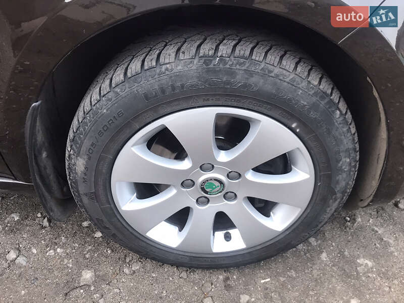 Лифтбек Skoda Superb 2012 в Павлограде фото 9 Лифтбек Skoda Superb 2012 в Павлограде