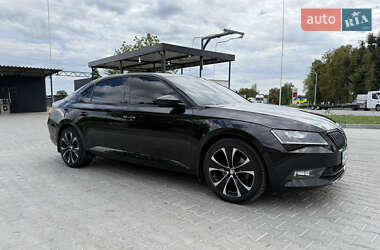 Лифтбек Skoda Superb 2018 в 