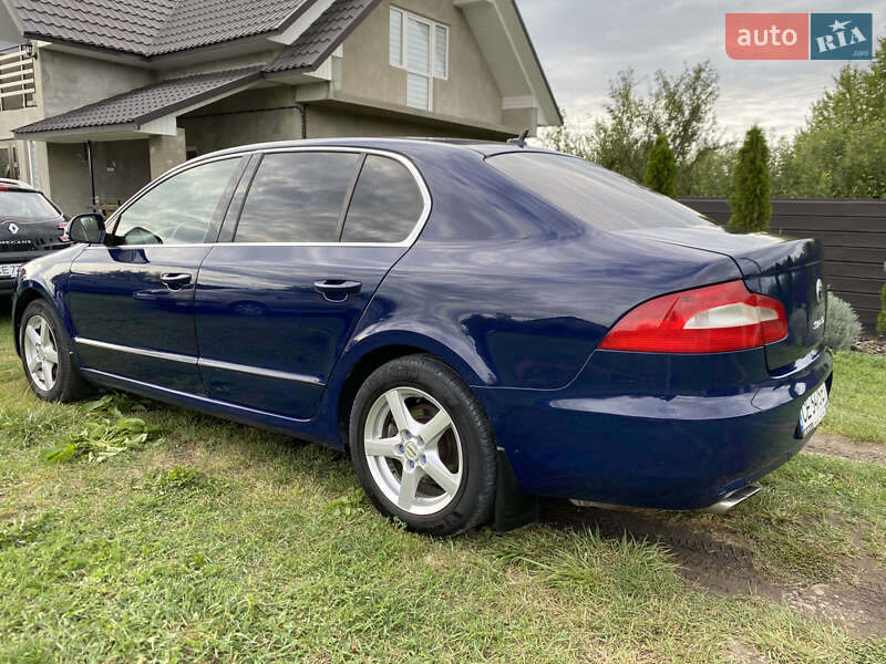 Ліфтбек Skoda Superb 2008 в Чернівцях