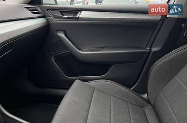 Универсал Skoda Superb 2018 в 