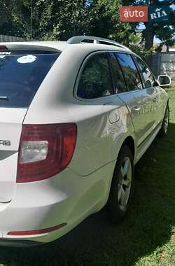 Универсал Skoda Superb 2014 в 