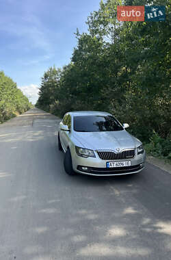 Лифтбек Skoda Superb 2014 в 