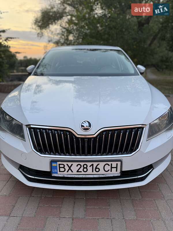 Лифтбек Skoda Superb 2018 в Киеве фото 2 Лифтбек Skoda Superb 2018 в Киеве