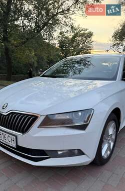 Лифтбек Skoda Superb 2018 в 