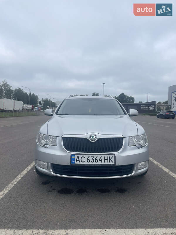 Skoda Superb 2012