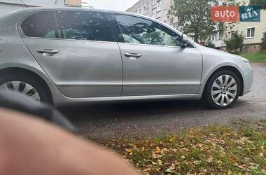 Лифтбек Skoda Superb 2009 в 