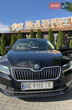 Лифтбек Skoda Superb 2018 в 