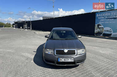 Лифтбек Skoda Superb 2005 в 