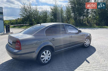 Лифтбек Skoda Superb 2005 в 
