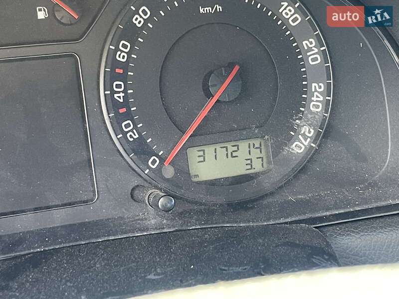 Лифтбек Skoda Superb 2005 в Винниках фото 15 Лифтбек Skoda Superb 2005 в Винниках