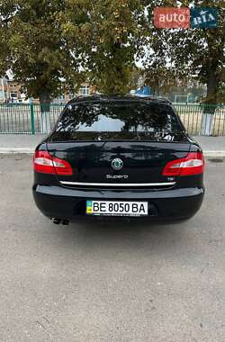 Лифтбек Skoda Superb 2011 в 