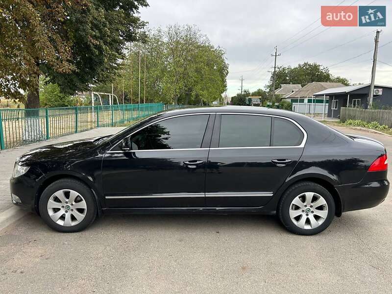 Лифтбек Skoda Superb 2011 в Николаеве
