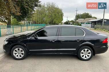 Лифтбек Skoda Superb 2011 в 