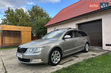 Универсал Skoda Superb 2012 в 