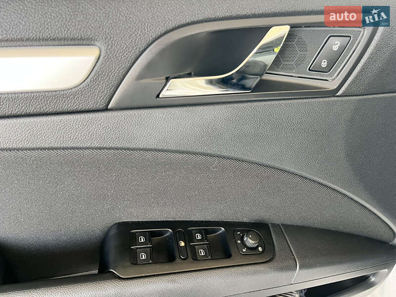 Универсал Skoda Superb 2012 в Николаеве