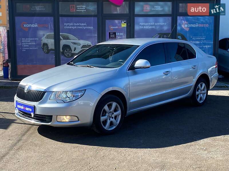 Лифтбек Skoda Superb 2008 в 