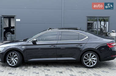 Лифтбек Skoda Superb 2017 в 