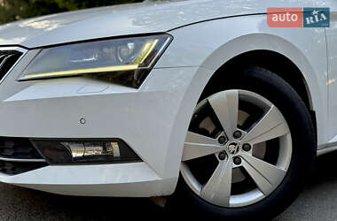 Универсал Skoda Superb 2018 в 