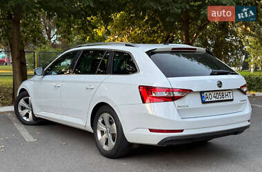 Универсал Skoda Superb 2018 в 