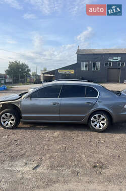 Лифтбек Skoda Superb 2010 в Березному