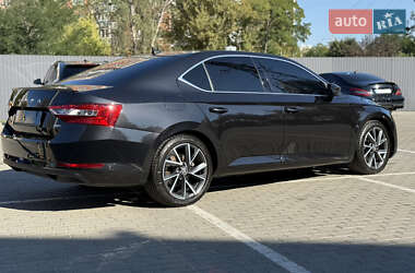 Лифтбек Skoda Superb 2021 в 