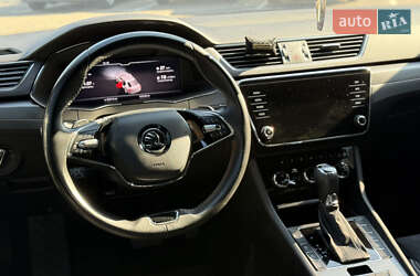 Лифтбек Skoda Superb 2021 в 