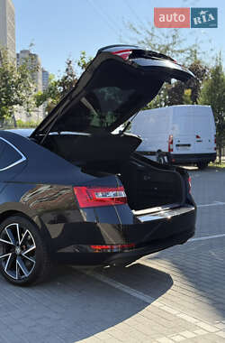 Лифтбек Skoda Superb 2021 в 