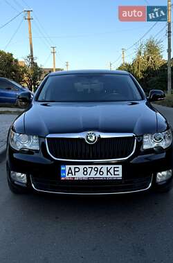 Лифтбек Skoda Superb 2011 в 