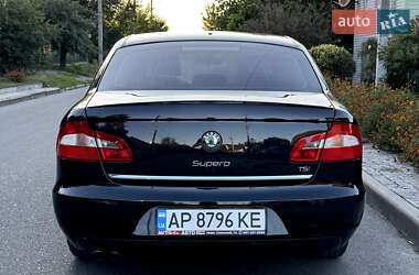 Лифтбек Skoda Superb 2011 в 