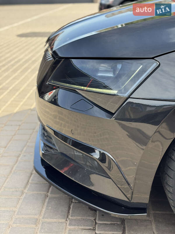 Лифтбек Skoda Superb 2016 в Кривом Роге