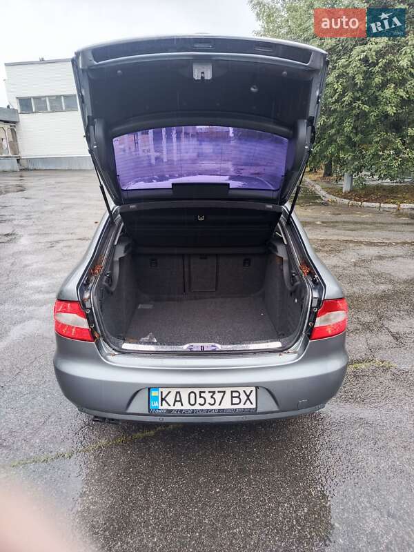 Лифтбек Skoda Superb 2012 в Киеве
