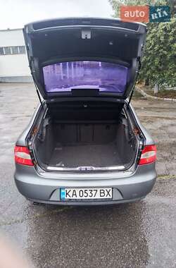 Лифтбек Skoda Superb 2012 в 