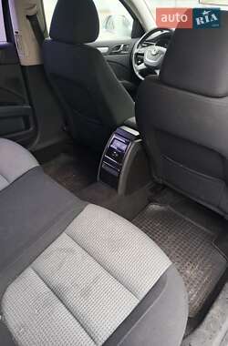 Лифтбек Skoda Superb 2012 в 